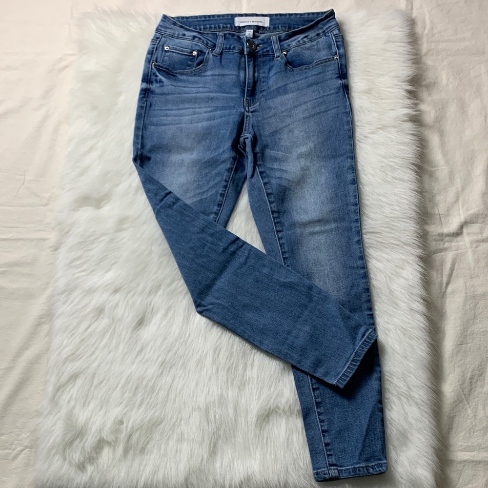 Ashley Mason Women's Soft Denim Skinny Jeans
